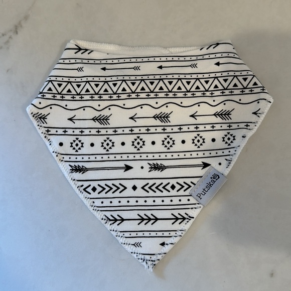 Putska Baby Bibs And Pacifier Clips NEW - Picture 2 of 8